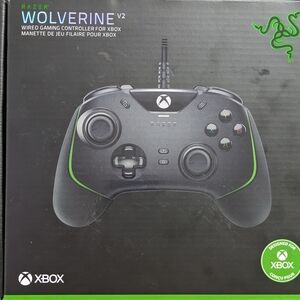 Razer Wolverine V2 Wired Gaming Controller for Xbox - Black and Green